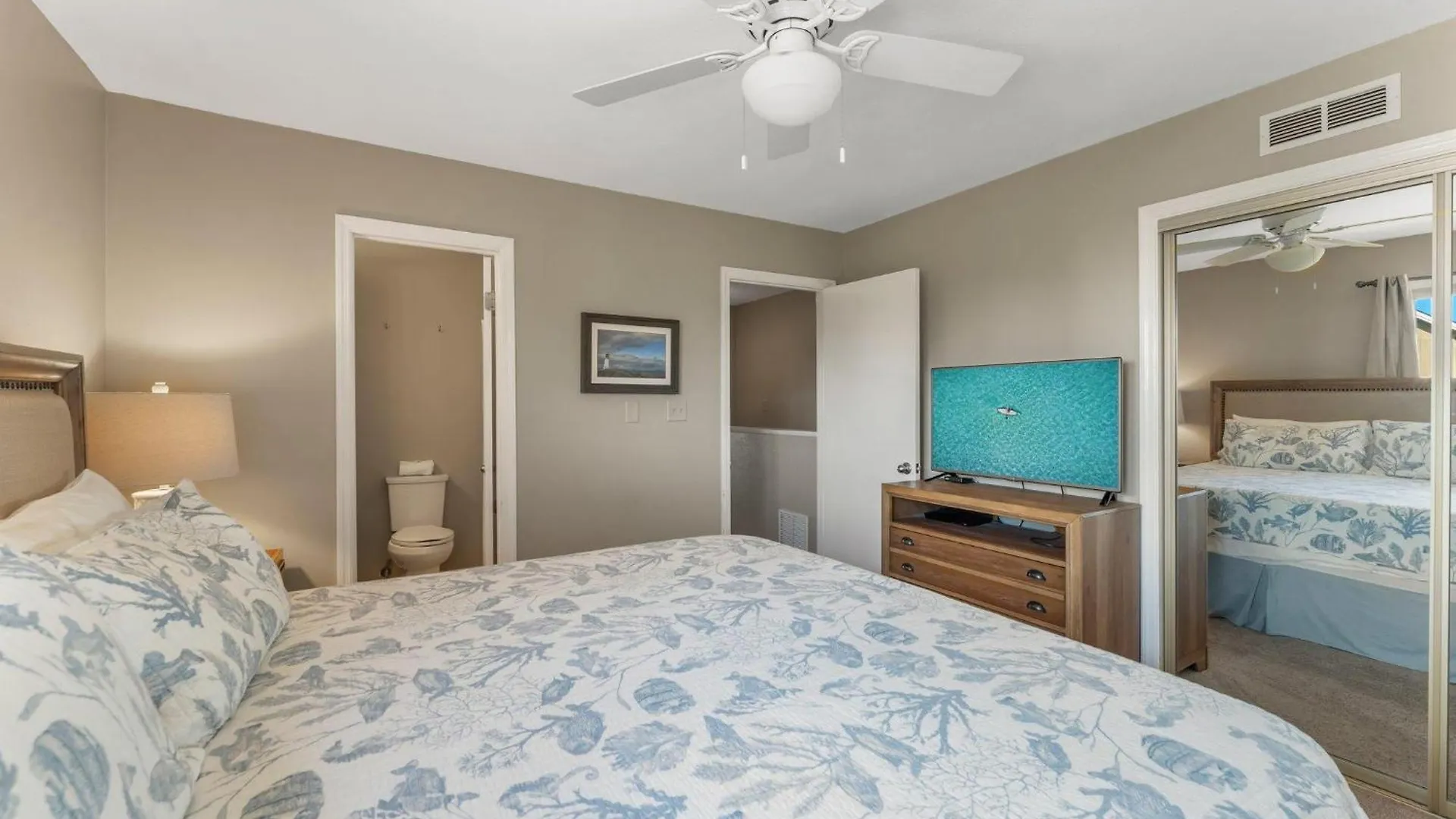Seascape Lakefront Villa 234 Destin